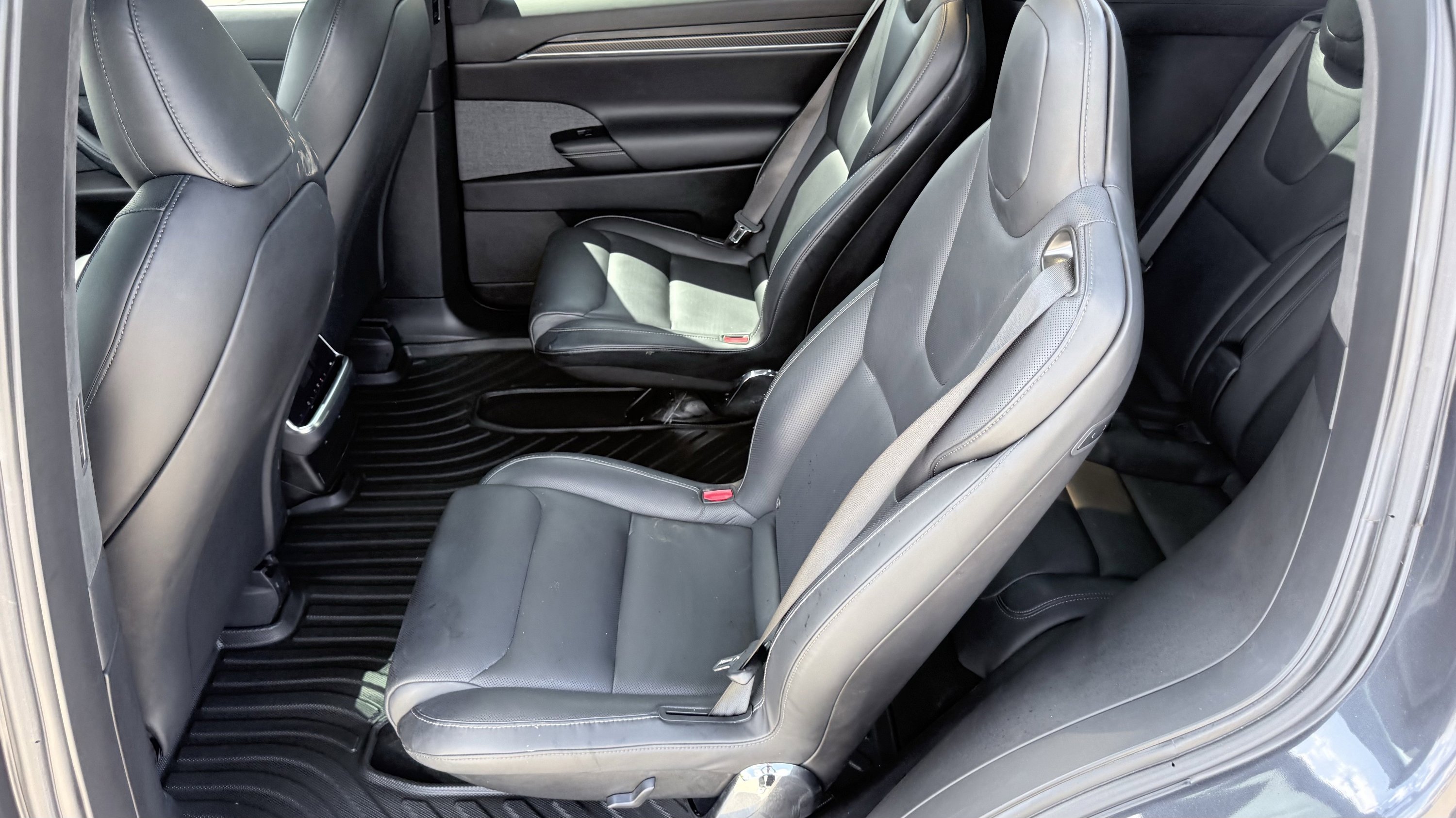 Used 2023 Tesla Model X Plaid image 30