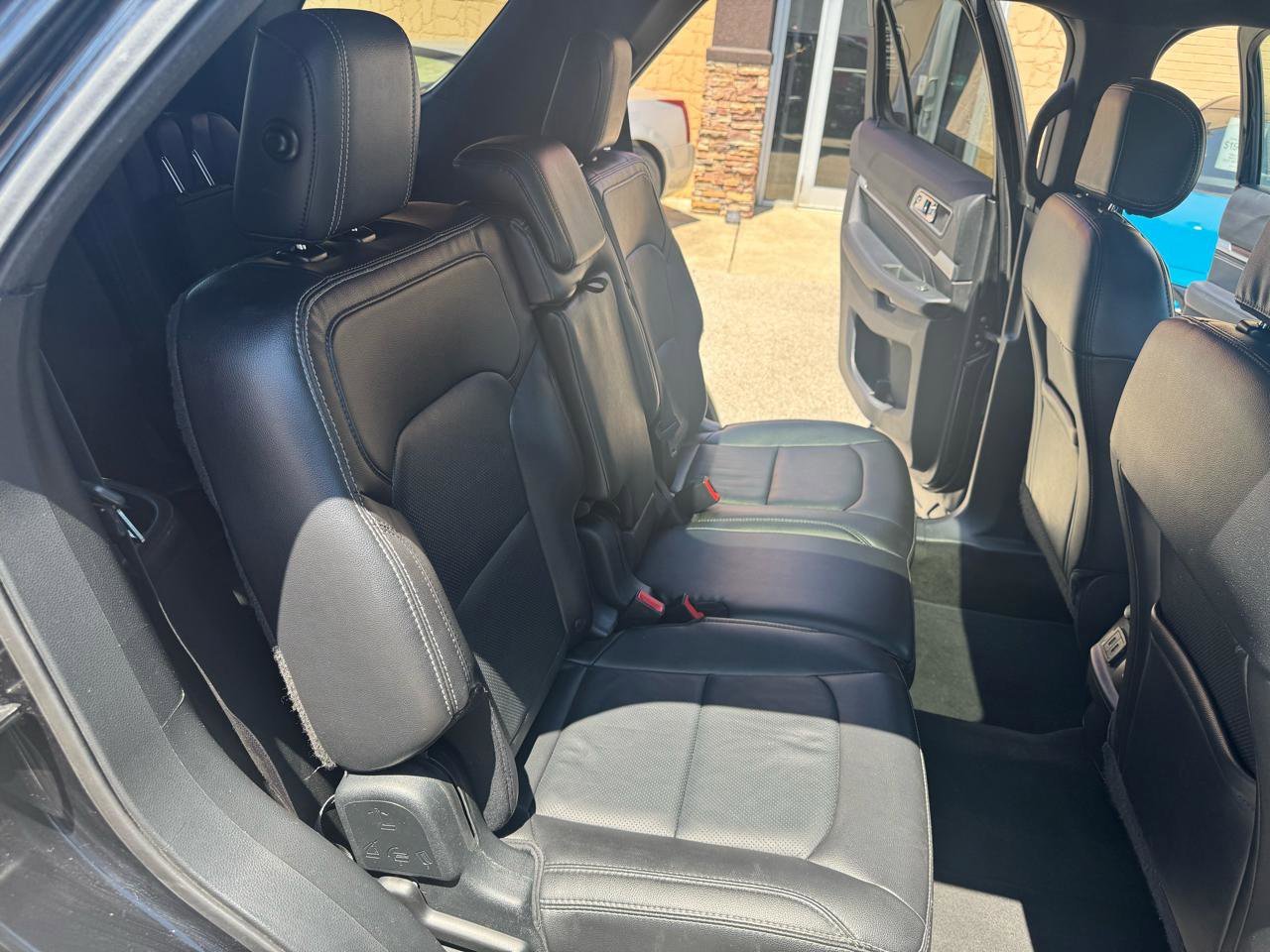 Used 2017 Ford Explorer Limited FWD image 22