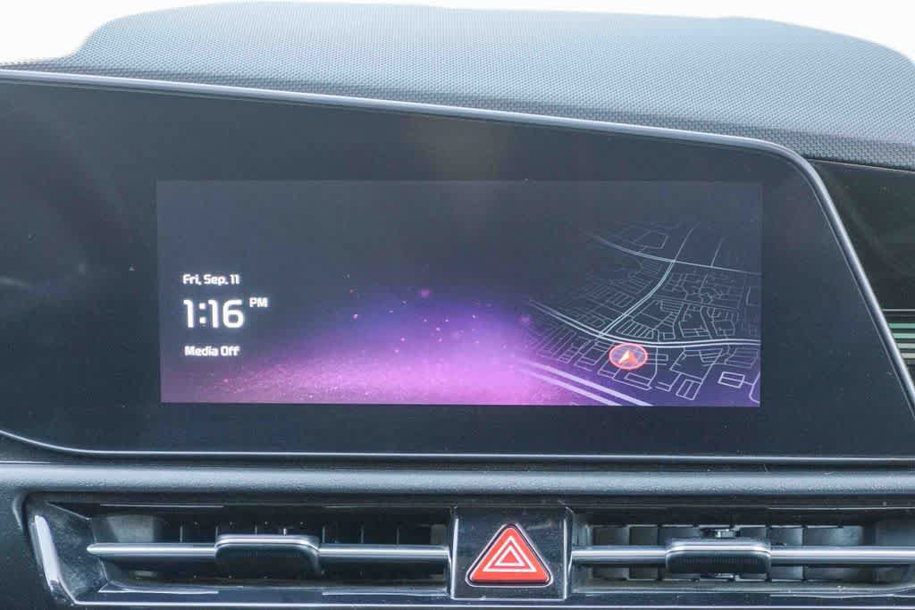 Certified 2023 Kia Niro EX FWD image 13