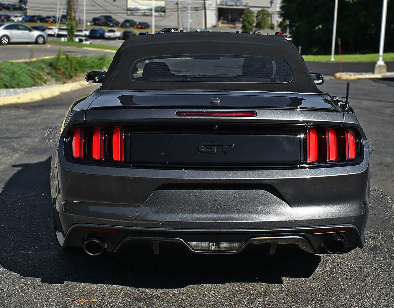 Used 2016 Ford Mustang GT Premium w/ Equipment Group 401A RWD image 10