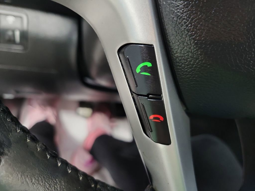 Used 2013 Hyundai Accent SE image 40