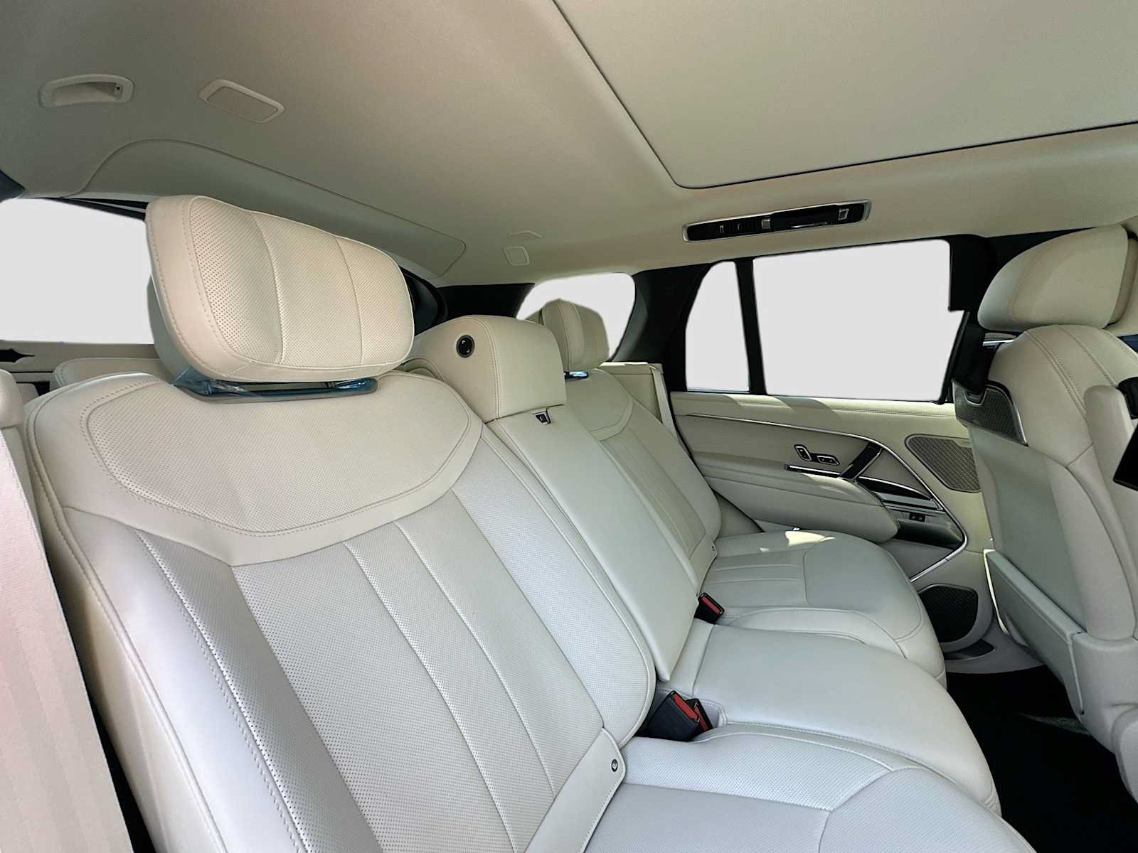 Used 2024 Land Rover Range Rover Autobiography AWD/4WD image 30
