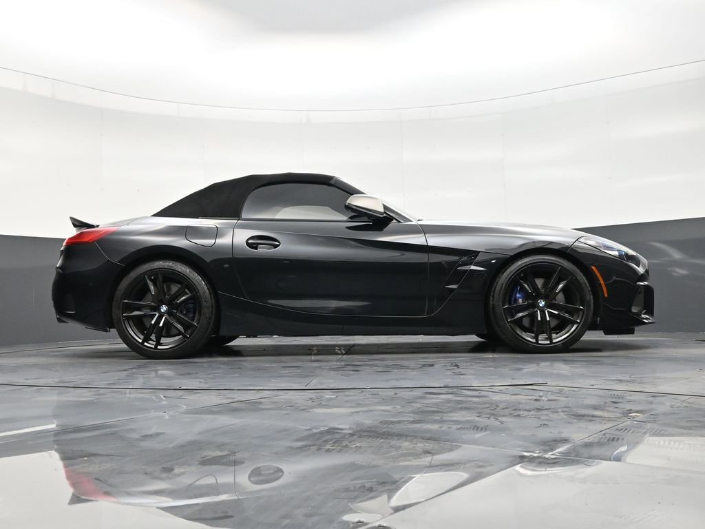 Used 2024 BMW Z4 M40i w/ Premium Package image 26