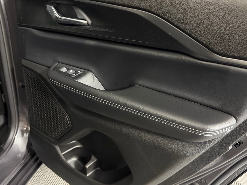 Certified 2024 Jeep Grand Cherokee Laredo X w/ Luxury Tech Group I image 30