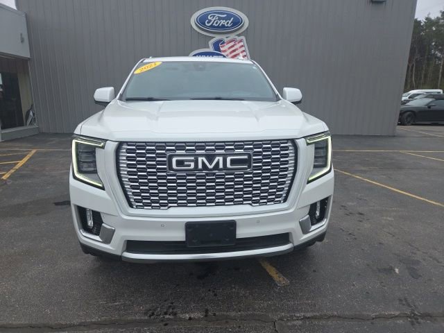 Used 2021 GMC Yukon Denali w/ Denali Premium Package AWD/4WD image 2