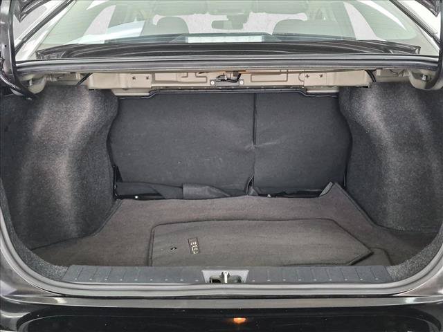 Used 2025 Nissan Versa SV FWD image 6