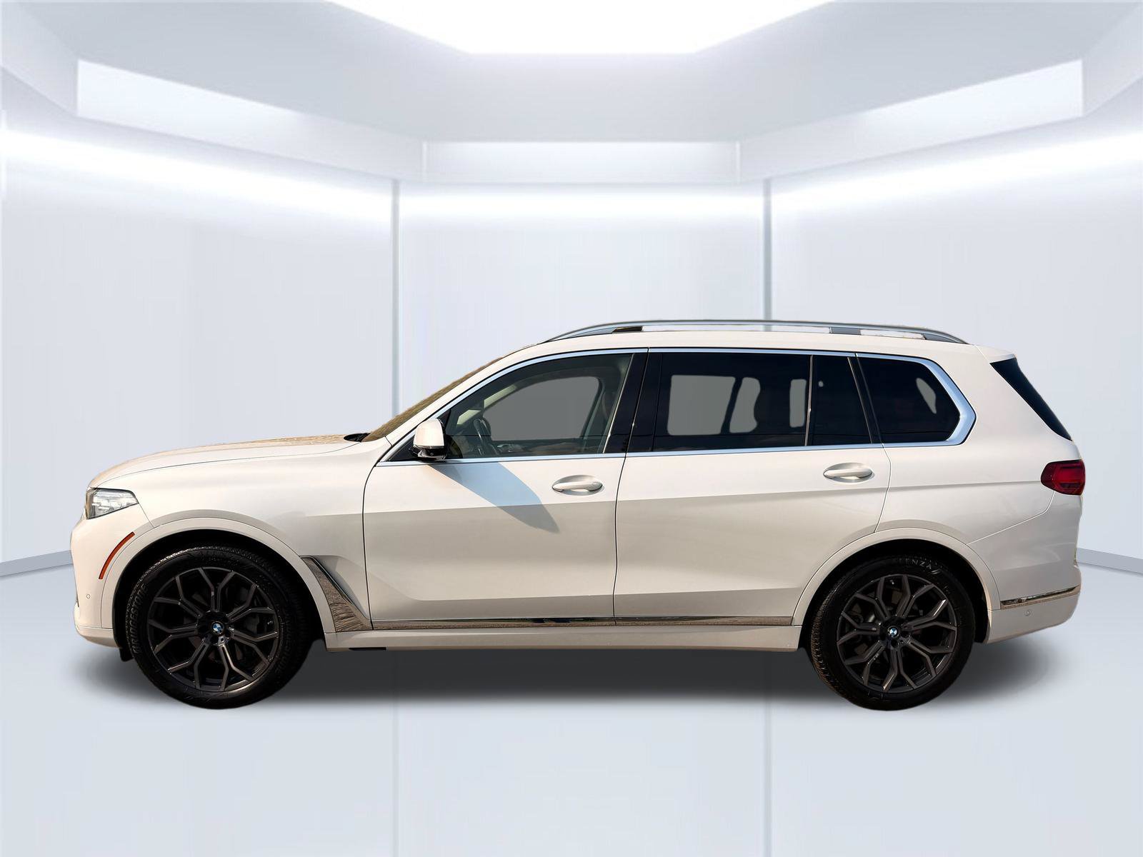 Used 2020 BMW X7 xDrive40i w/ Executive Package AWD/4WD image 11