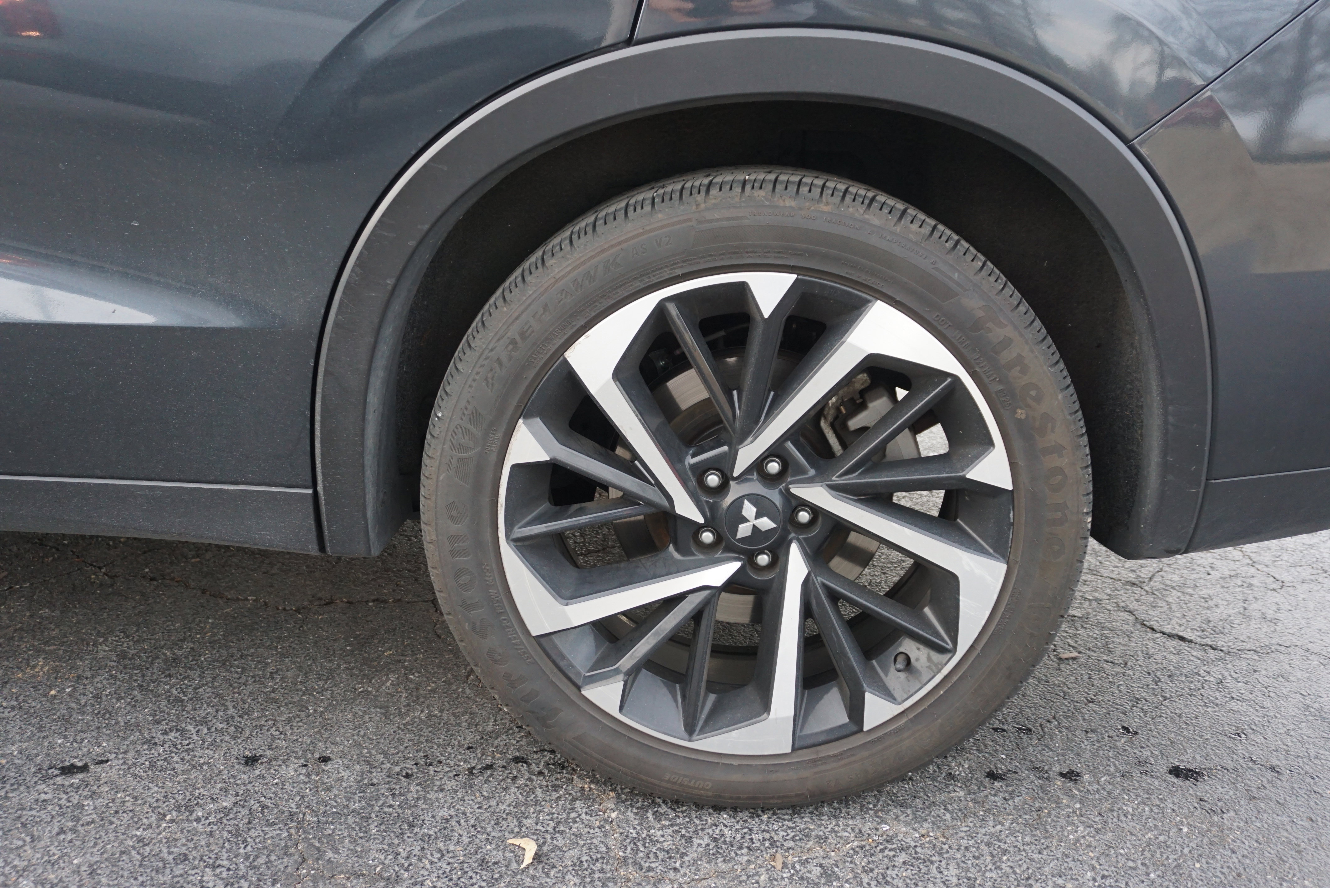 Used 2024 Mitsubishi Outlander SE image 6