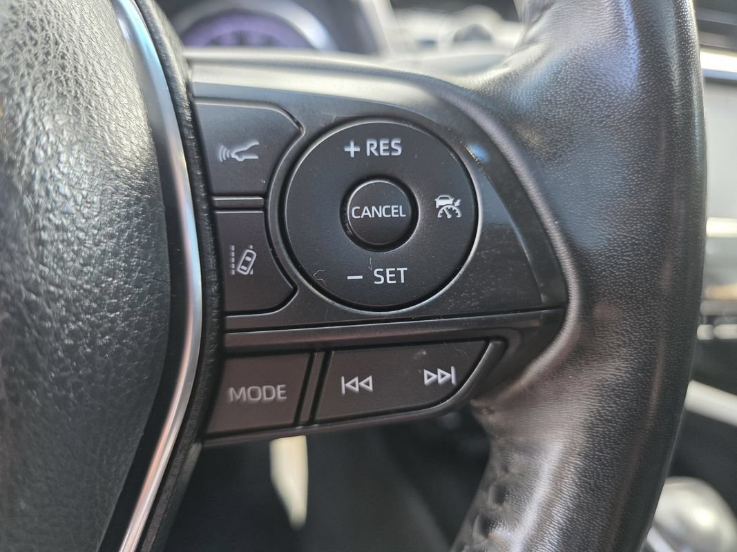 Used 2020 Toyota Camry SE FWD image 27
