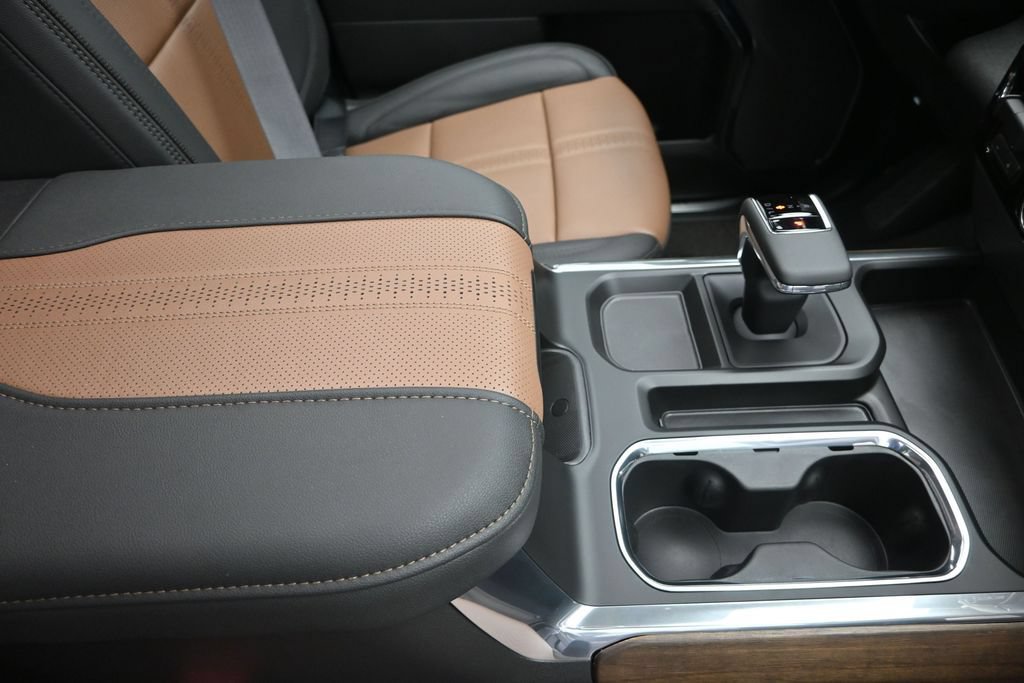 New 2026 Chevrolet Silverado 1500 High Country w/ Technology Package AWD/4WD image 29