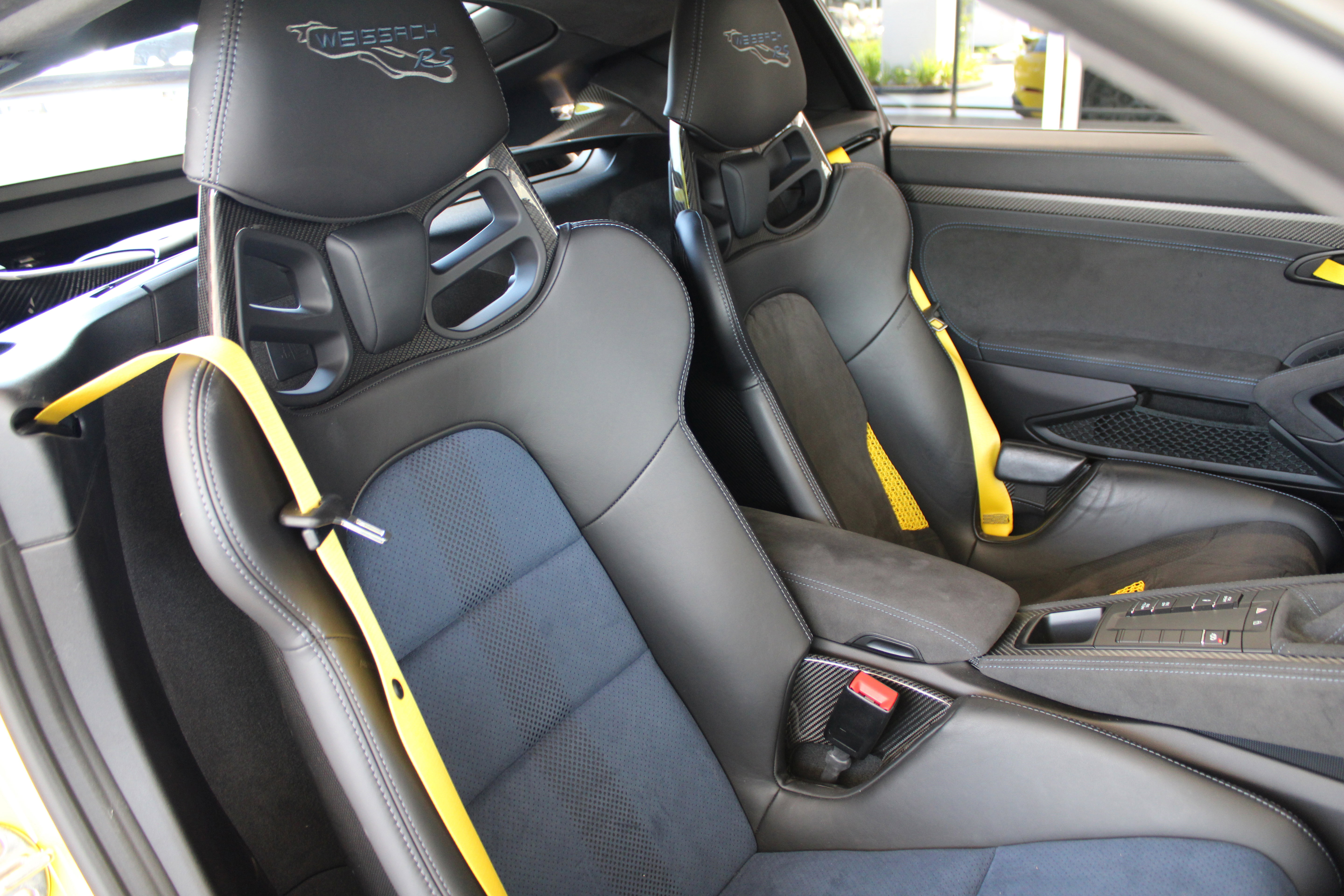 Used 2023 Porsche 718 Cayman GT4 RS image 32