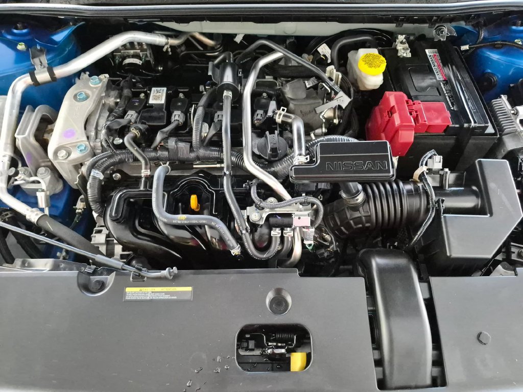 Used 2025 Nissan Sentra SV FWD image 33