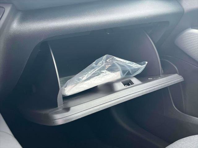 Used 2024 Chevrolet Trax RS w/ Driver Confidence Package image 25