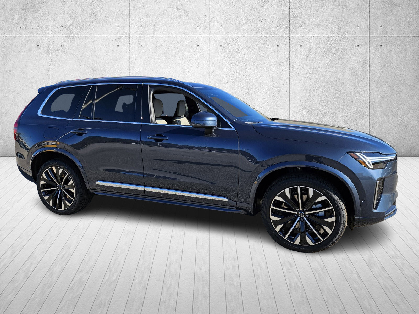 New 2026 Volvo XC90 B6 Plus w/ Protection Package Premier AWD/4WD image 1
