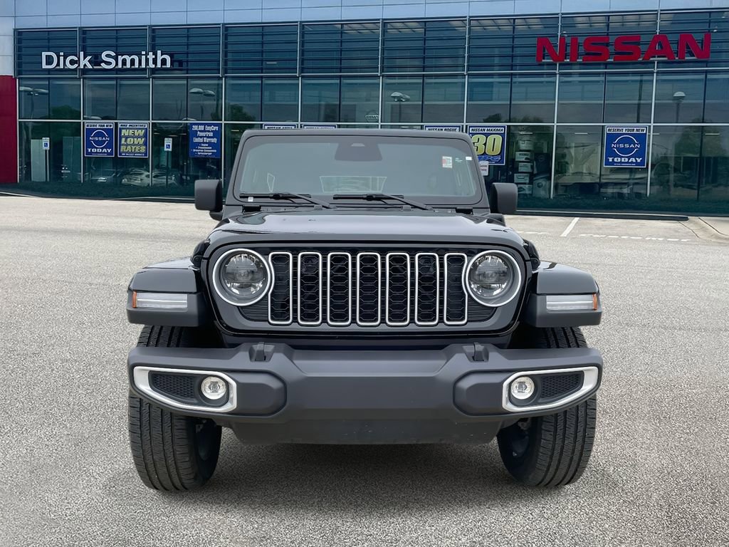 Used 2025 Jeep Wrangler Unlimited Sahara w/ Safety Group image 2
