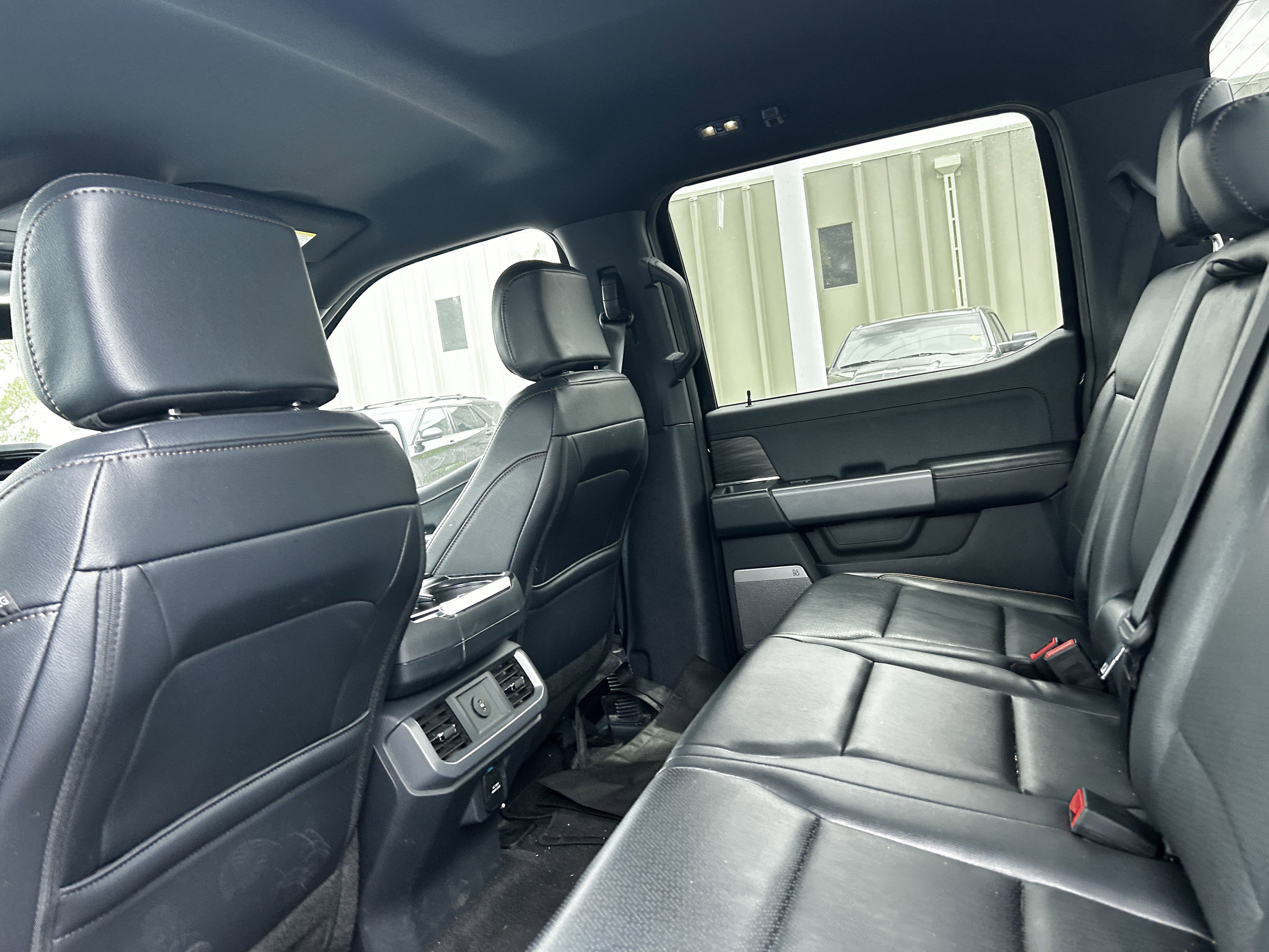 Used 2025 Ford F150 Lariat AWD/4WD image 11
