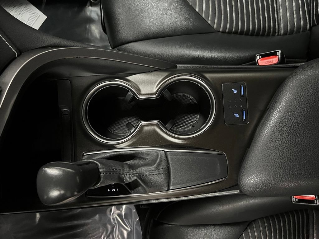 Used 2024 Toyota Camry SE FWD image 24