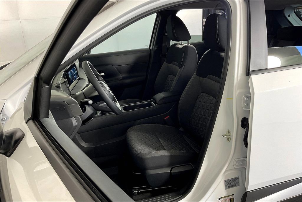 New 2026 Nissan Kicks SV image 14