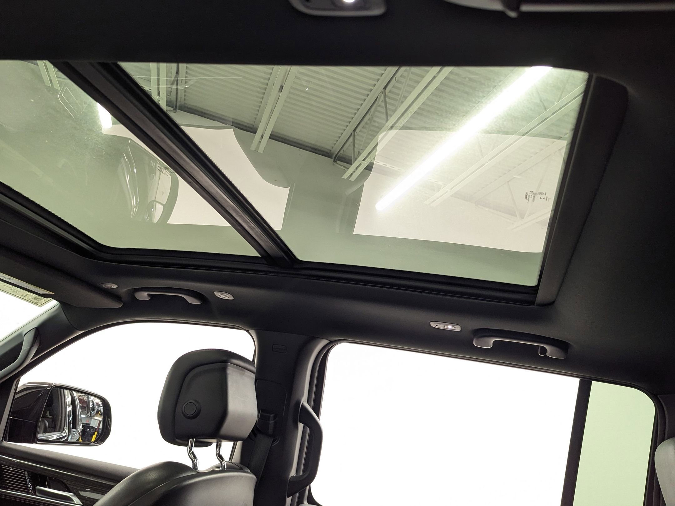 Used 2022 Jeep Wagoneer Series III w/ Premium Group I image 21