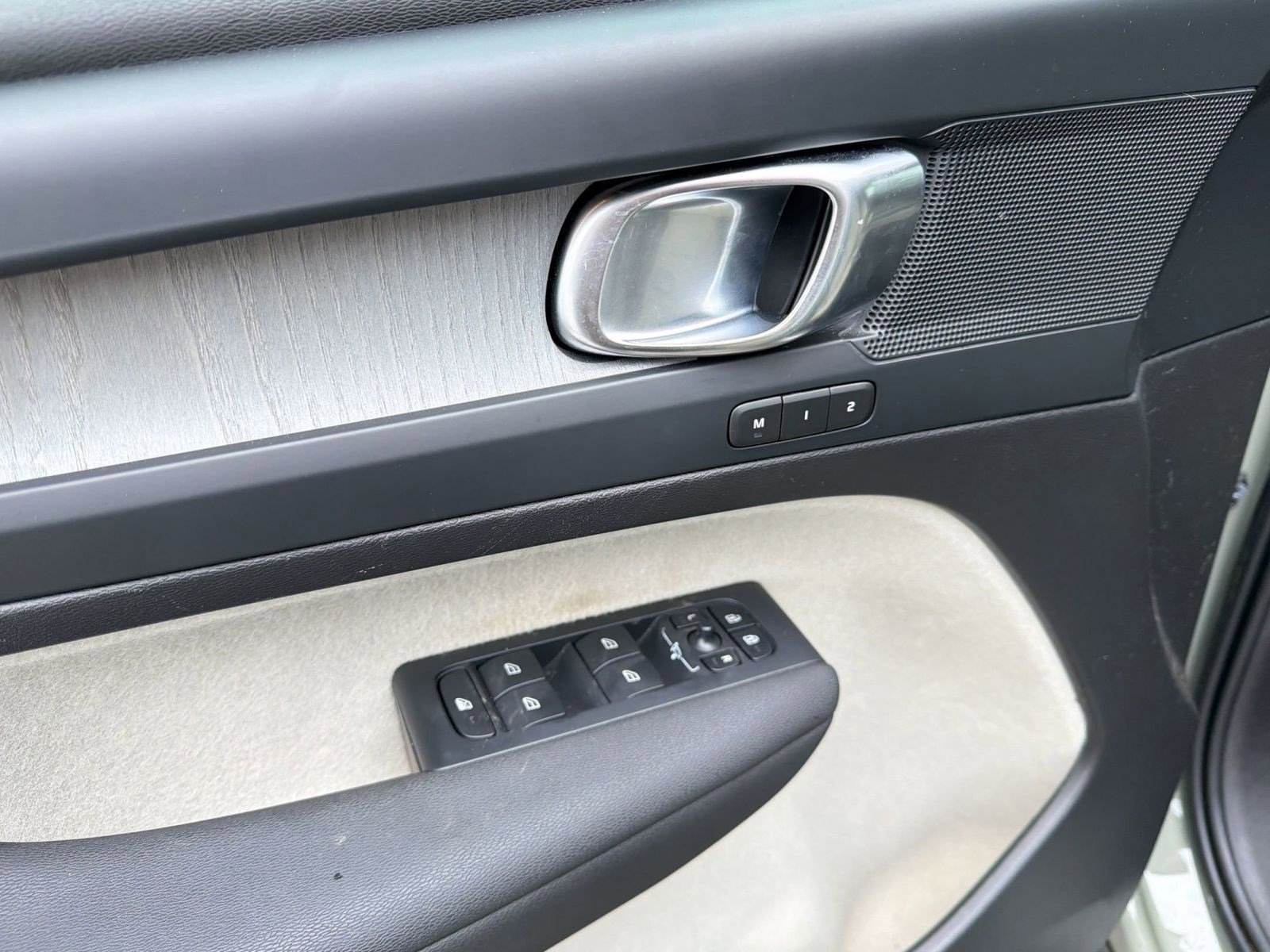 Certified 2023 Volvo XC40 B5 Plus w/ Driver Assist Package image 12