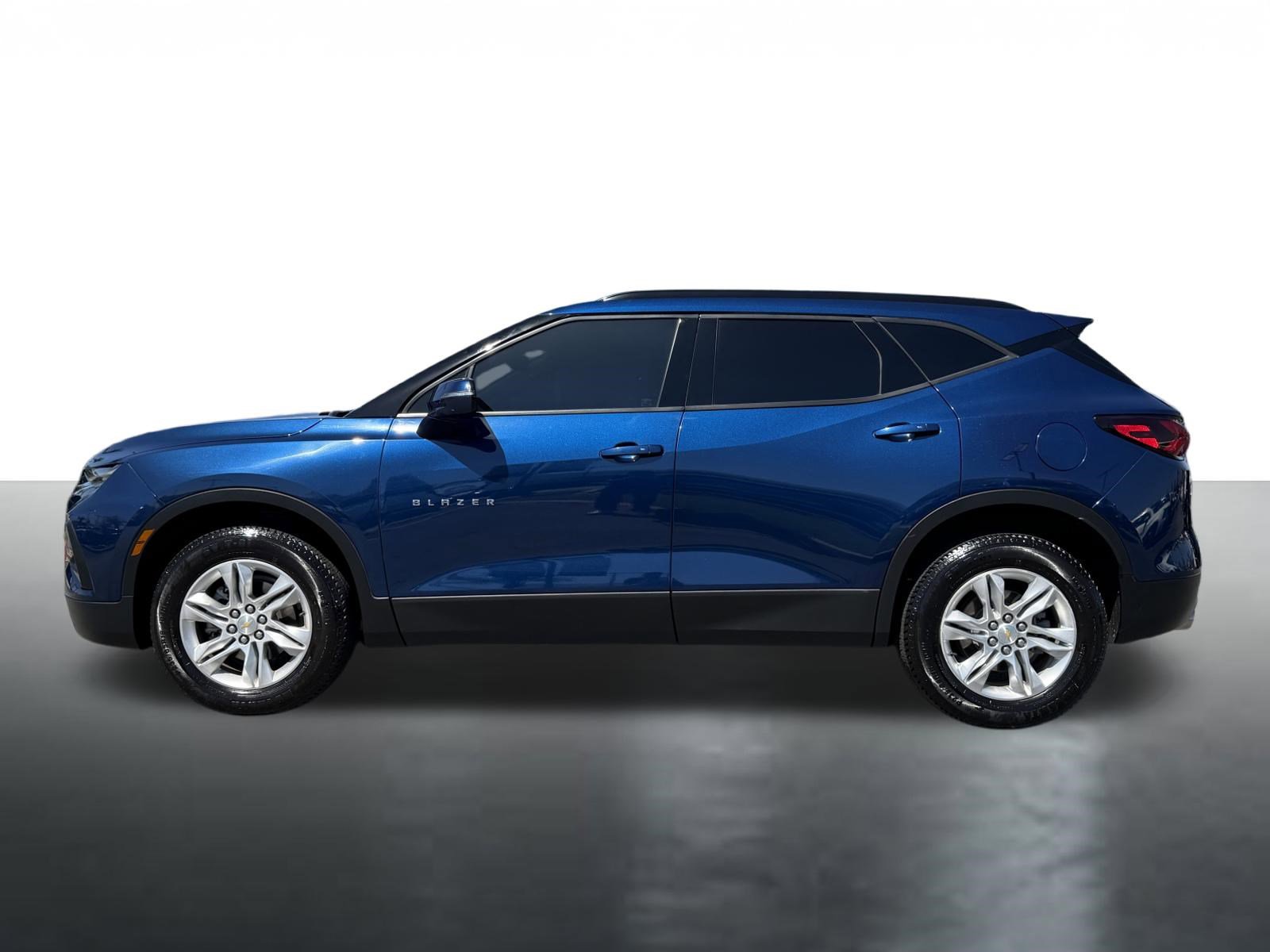 Used 2022 Chevrolet Blazer LT FWD image 5