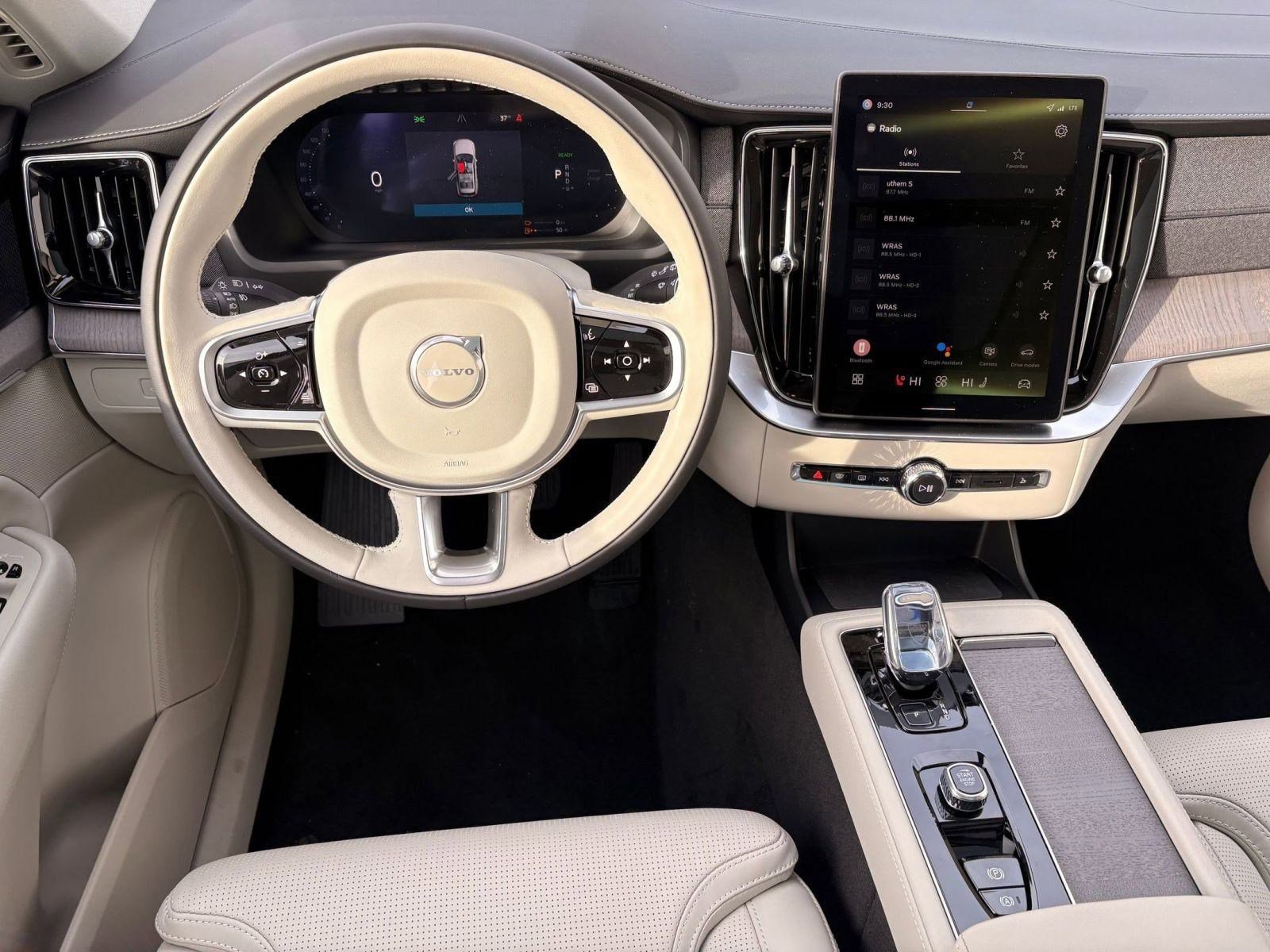 New 2026 Volvo XC90 T8 Ultra w/ Protection Package image 22