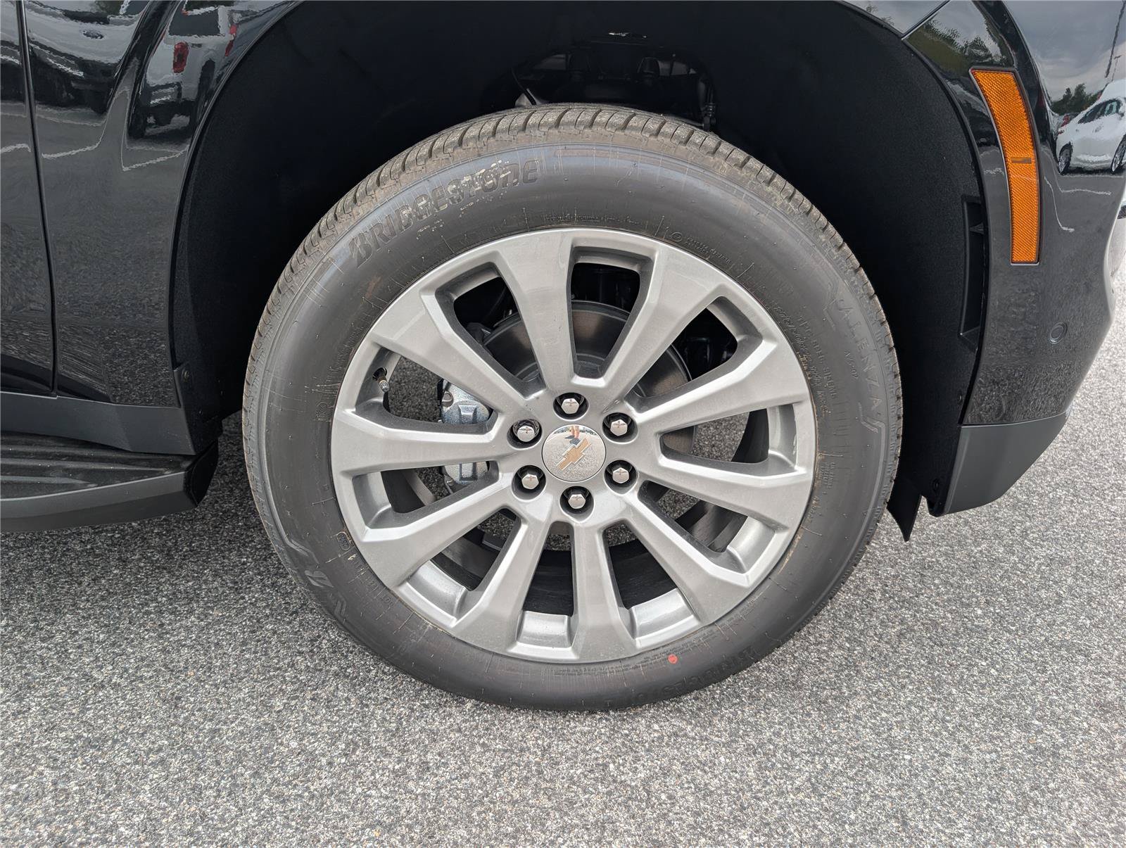 New 2026 Chevrolet Suburban Premier AWD/4WD image 5