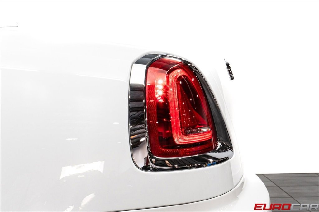 Used 2018 Rolls-Royce Dawn image 18