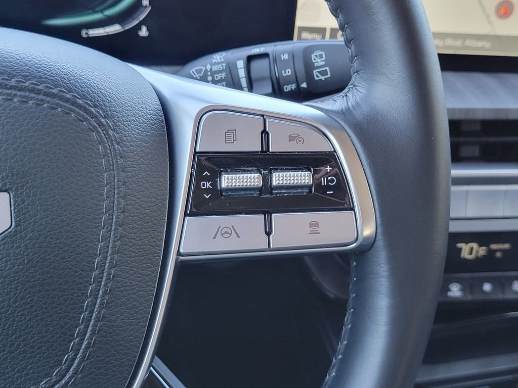 Used 2024 Kia Telluride EX w/ EX Captain's Chair Package image 31