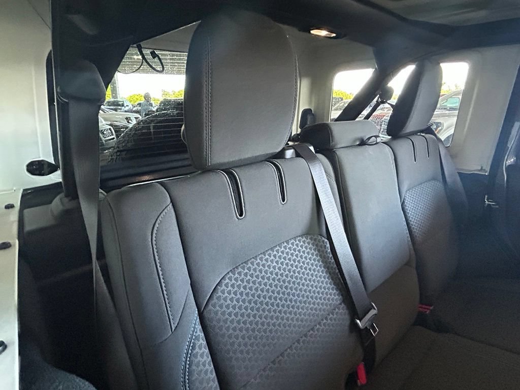 Used 2024 Jeep Wrangler Unlimited Rubicon 4xe AWD/4WD image 41