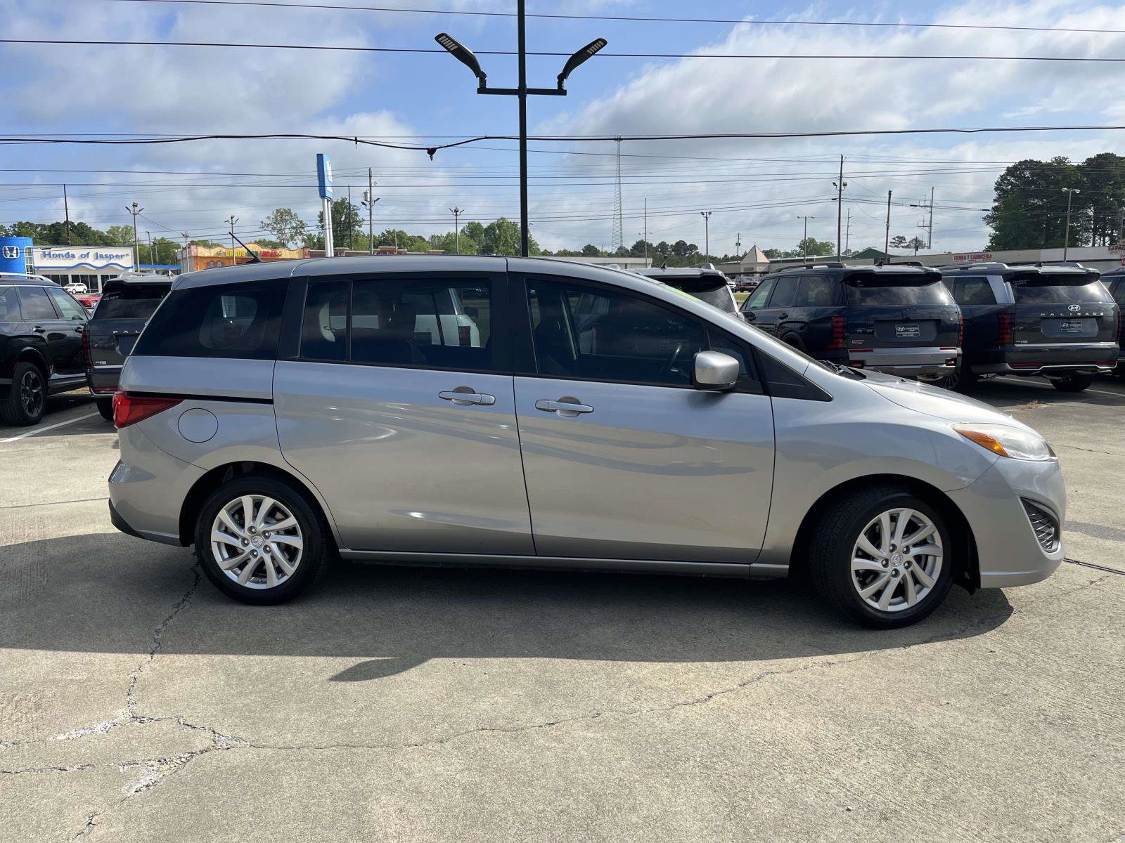 Used 2012 MAZDA MAZDA5 Sport image 3