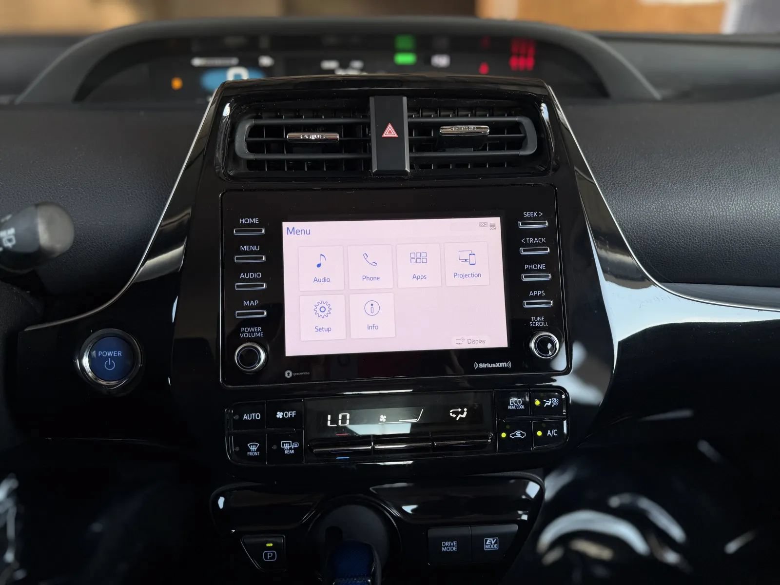 Used 2021 Toyota Prius LE AWD/4WD image 28