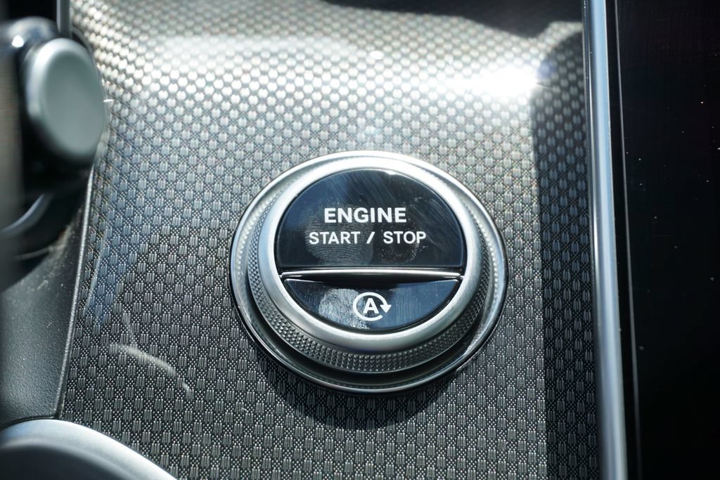 Certified 2025 Mercedes-Benz GLC 300 4MATIC image 30