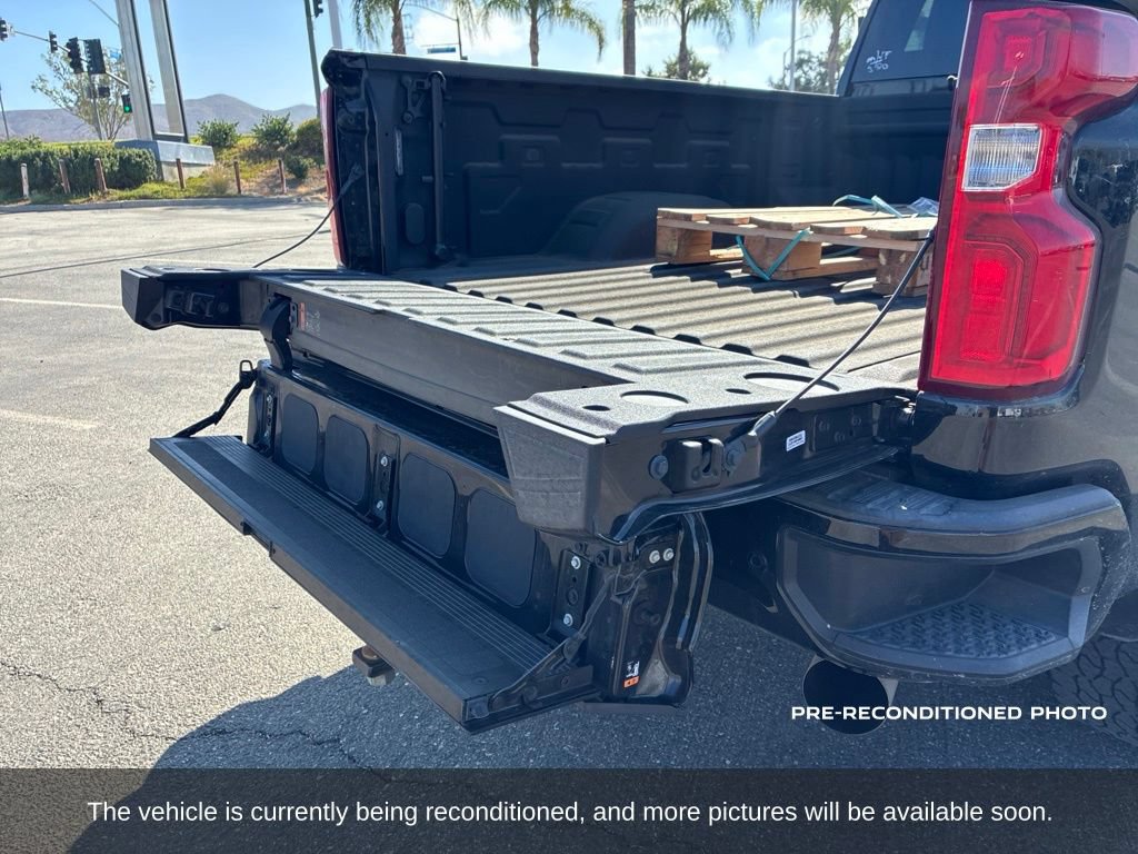 Used 2024 Chevrolet Silverado 2500 High Country w/ LPO, Dark Essentials Package AWD/4WD image 30