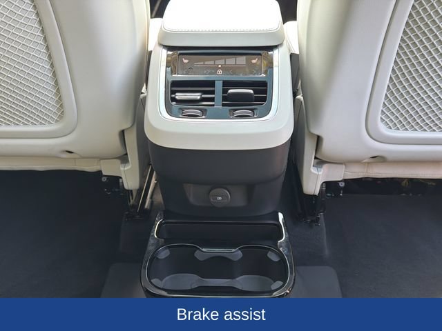 Used 2024 Volvo XC90 B6 Plus AWD/4WD image 27