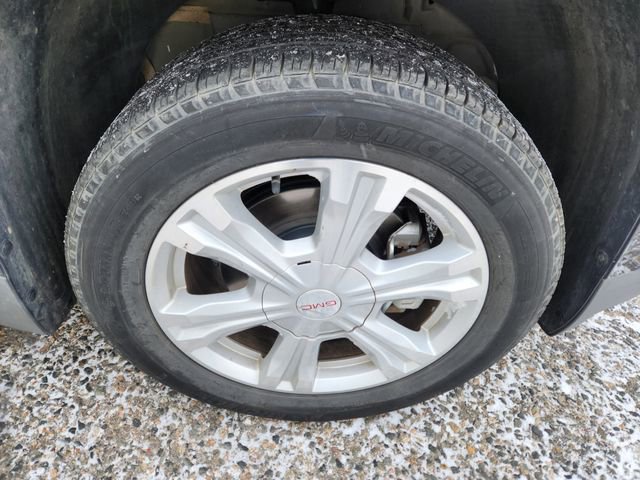 Used 2017 GMC Terrain SLE image 23