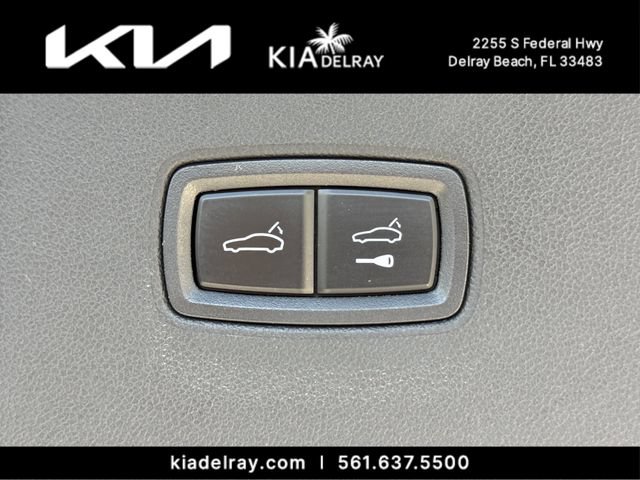 Used 2025 Porsche Cayenne AWD/4WD image 9