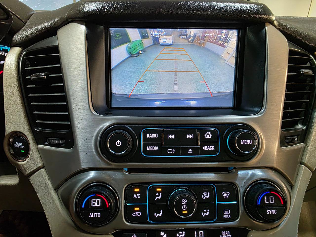 Used 2017 GMC Yukon XL Denali w/ Open Road Package AWD/4WD image 39