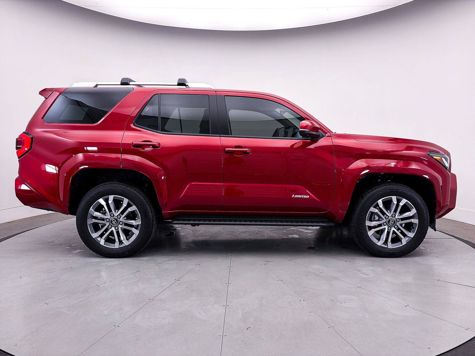 Used 2025 Toyota 4Runner Limited AWD/4WD image 42
