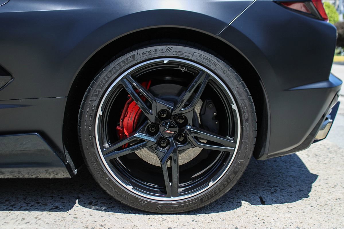 Used 2021 Chevrolet Corvette Stingray Premium Cpe w/ Z51 Performance Package RWD image 36