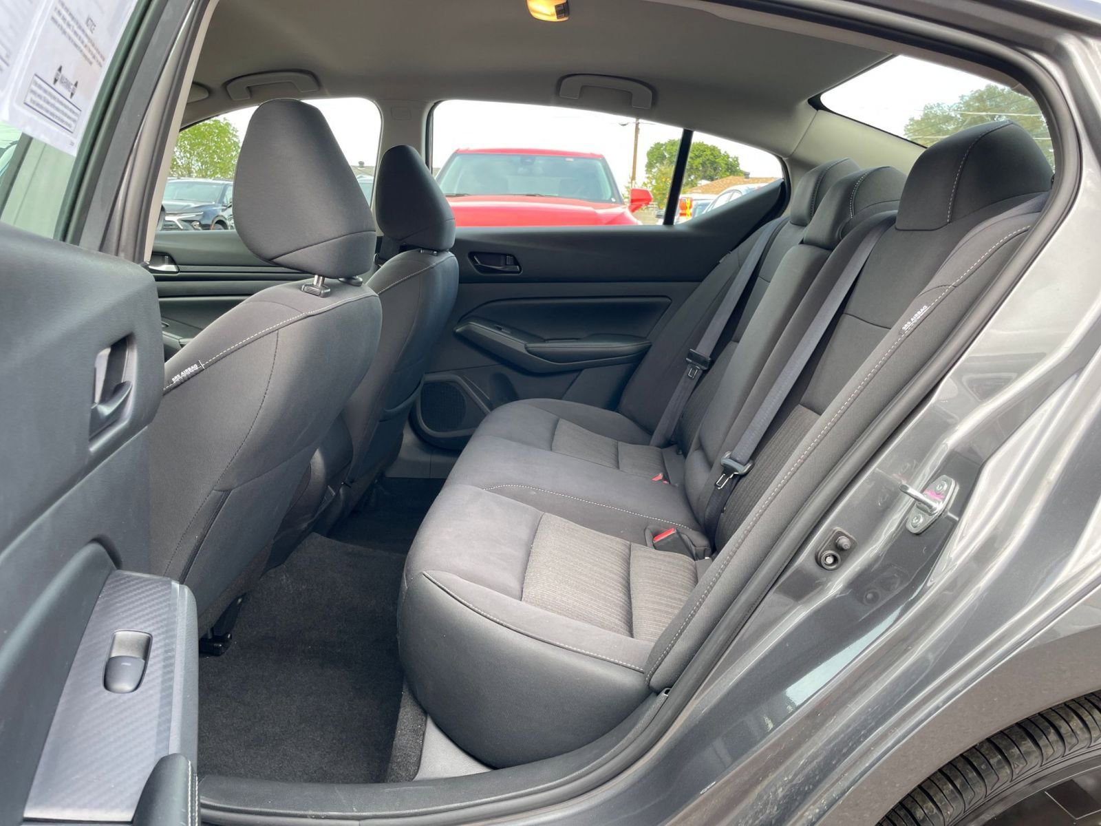 Used 2025 Nissan Altima 2.5 SV image 27