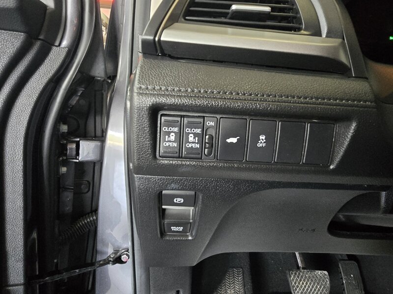 Used 2025 Honda Odyssey EX-L image 20