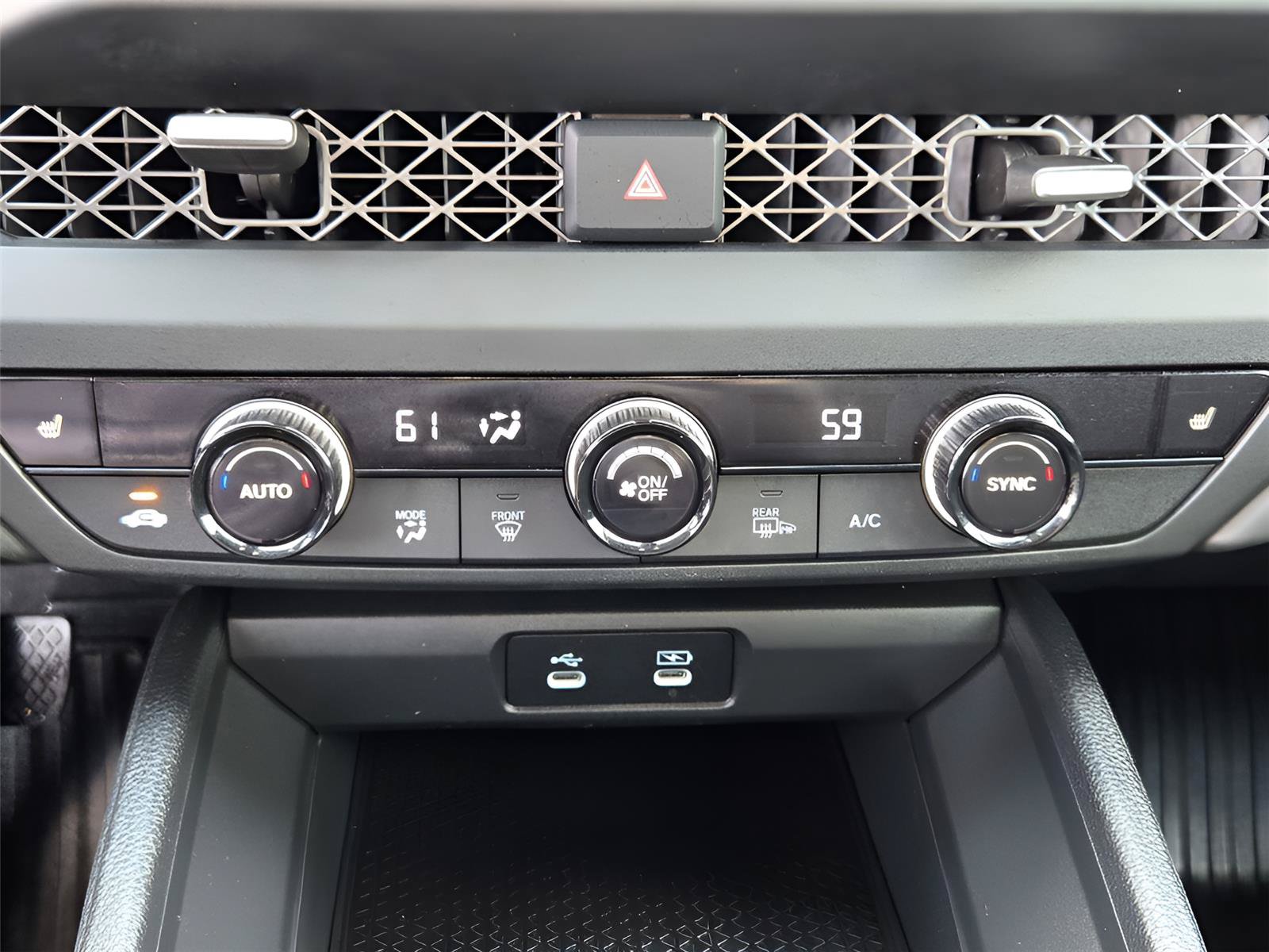 Used 2025 Honda Accord SE image 17