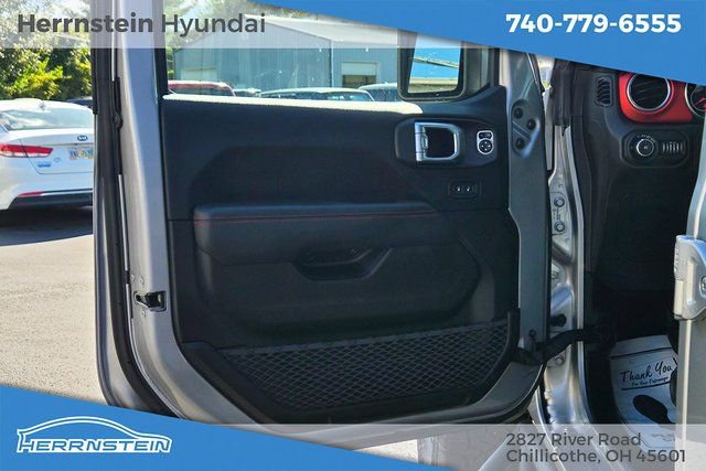 Used 2019 Jeep Wrangler Unlimited Rubicon w/ Dual Top Group image 16