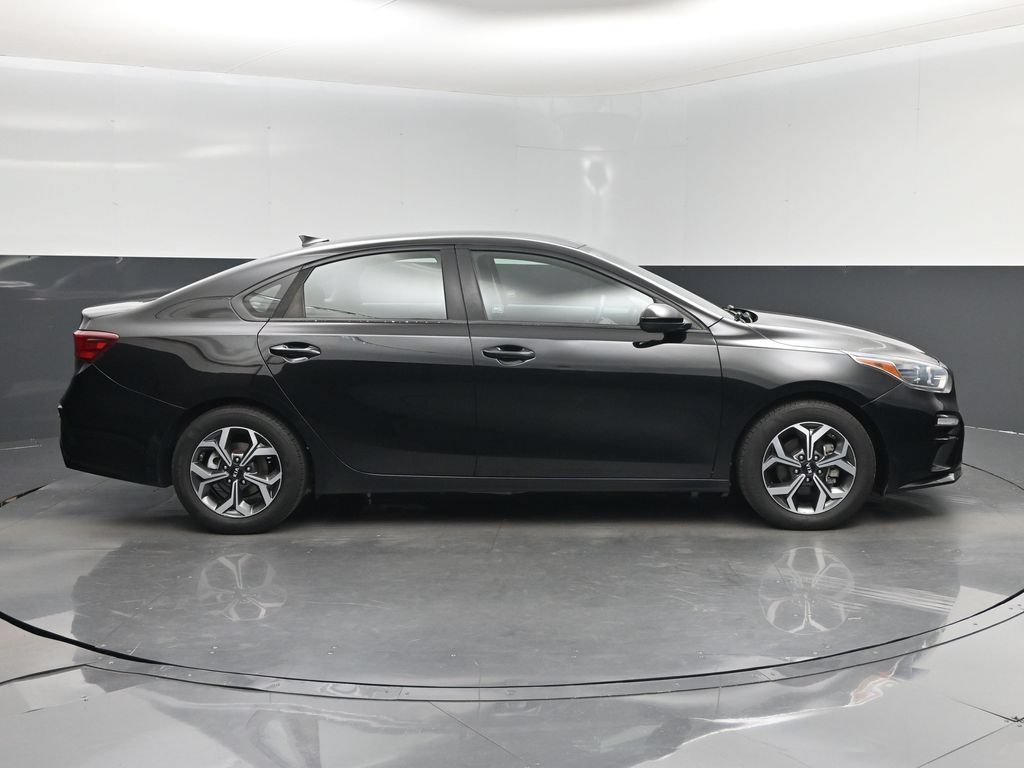 Used 2020 Kia Forte LXS FWD image 2