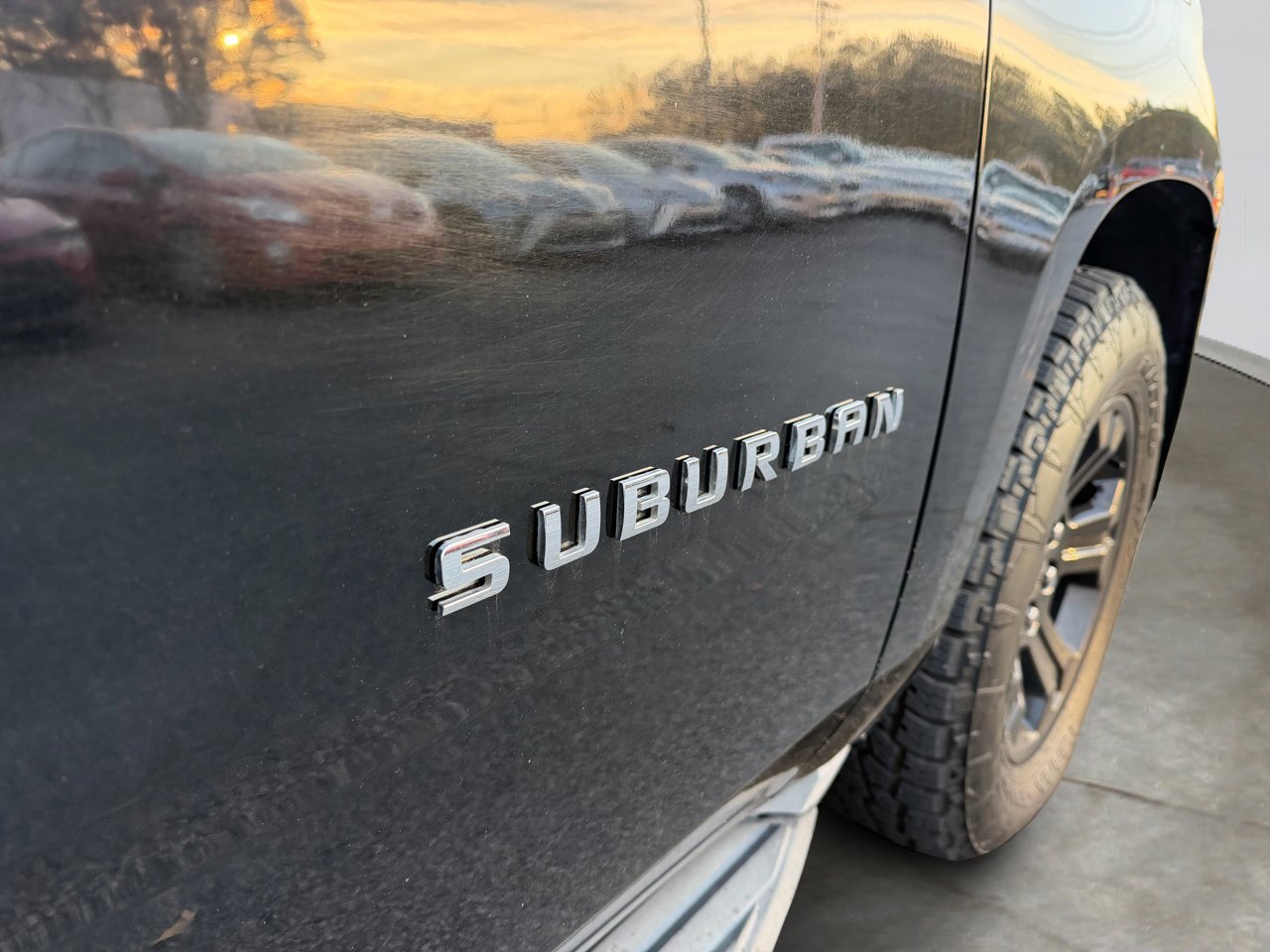 Used 2016 Chevrolet Suburban LT RWD image 35