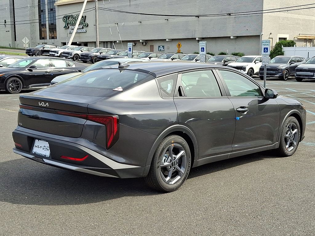 New 2026 Kia K4 FWD image 4