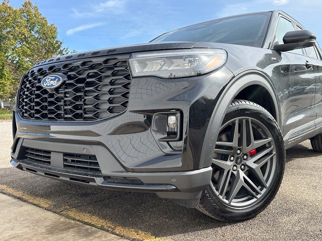 New 2027 Ford Explorer ST-Line w/ Premium Package AWD/4WD image 33