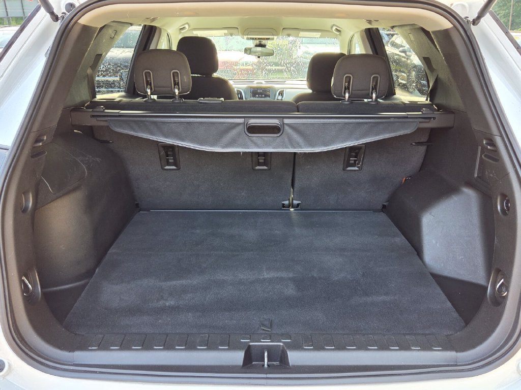 Used 2019 Chevrolet Equinox LT FWD image 16