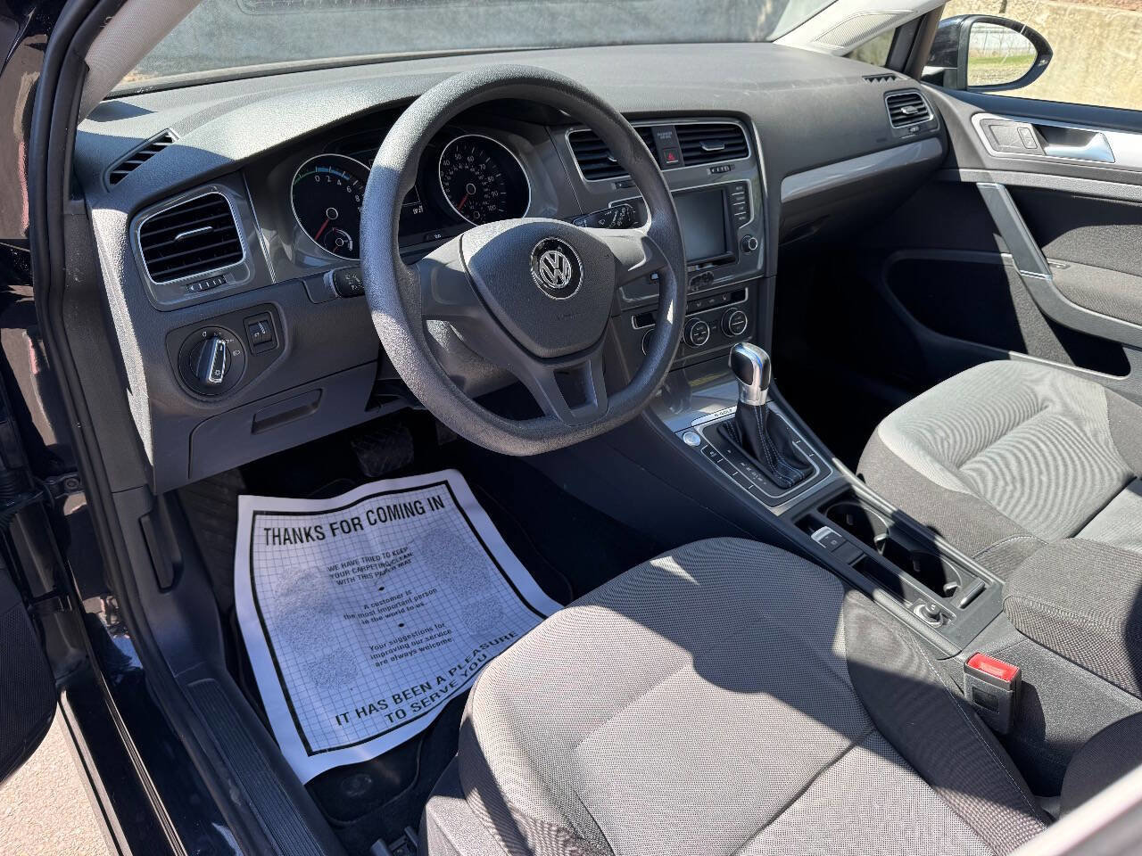 Used 2016 Volkswagen e-Golf SE w/ DC Fast Charging Package FWD image 8